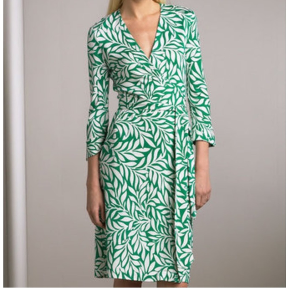 Diane von Furstenberg Julian vintage wrap dress